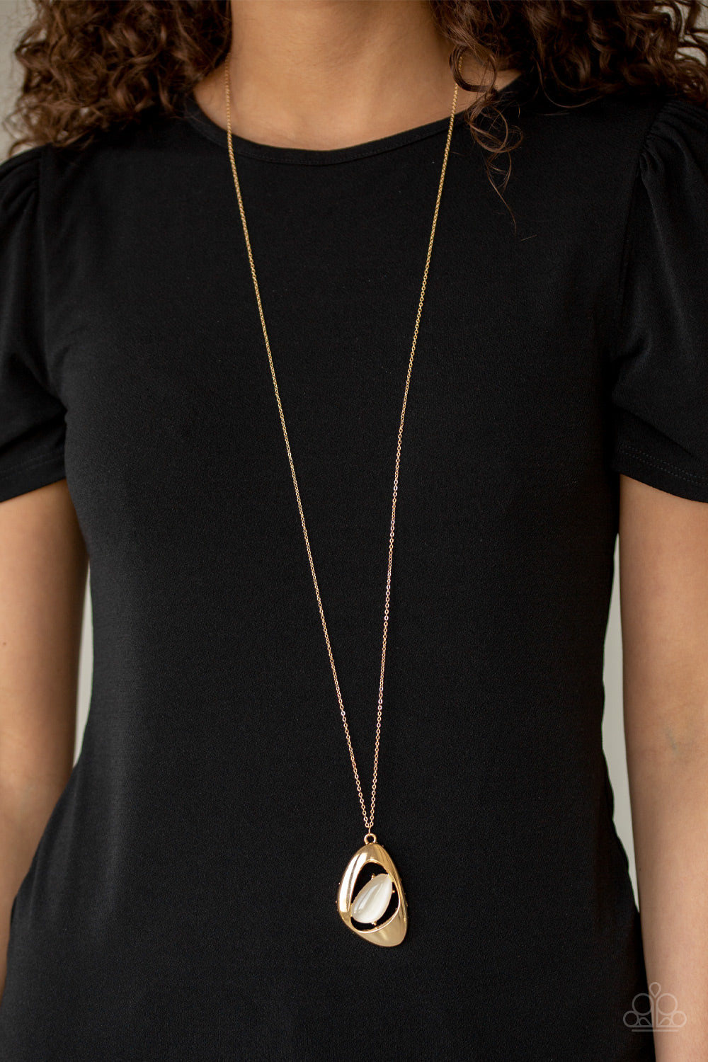 Asymmetrical Bliss - Gold Necklace - Paparazzi Accessories - Bling On The Jewels By Alyssa and Victoria